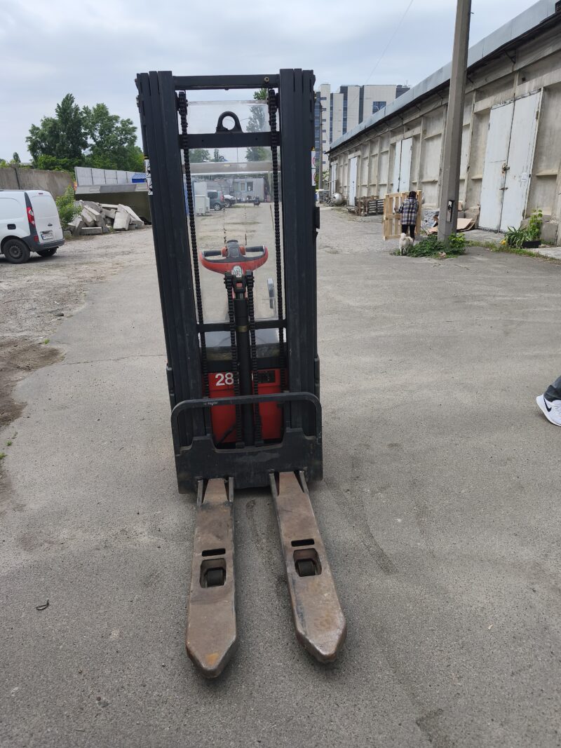 Купить штабелер Linde L 16 2011р.