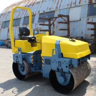 Каток Ammann AV 26