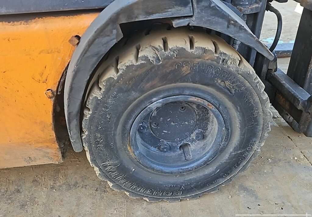 1024x64233_5104914-3-Still R70-18T